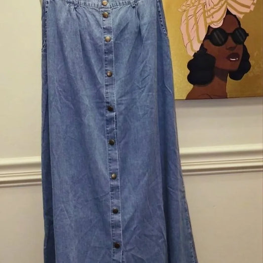 Pretty Versatile - Medium Denim Skirt